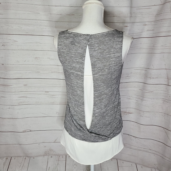 WHBM Weave Strip Double Layer Swoop Cross Open Tank - Picture 5 of 9